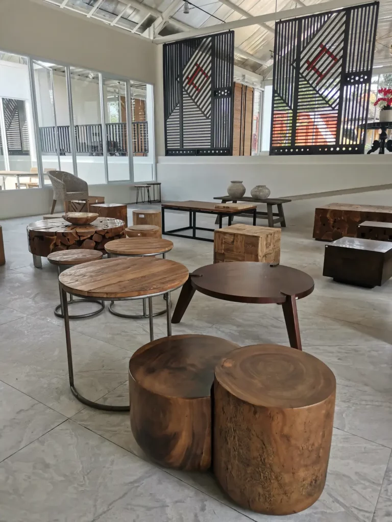 pesan furniture di solo